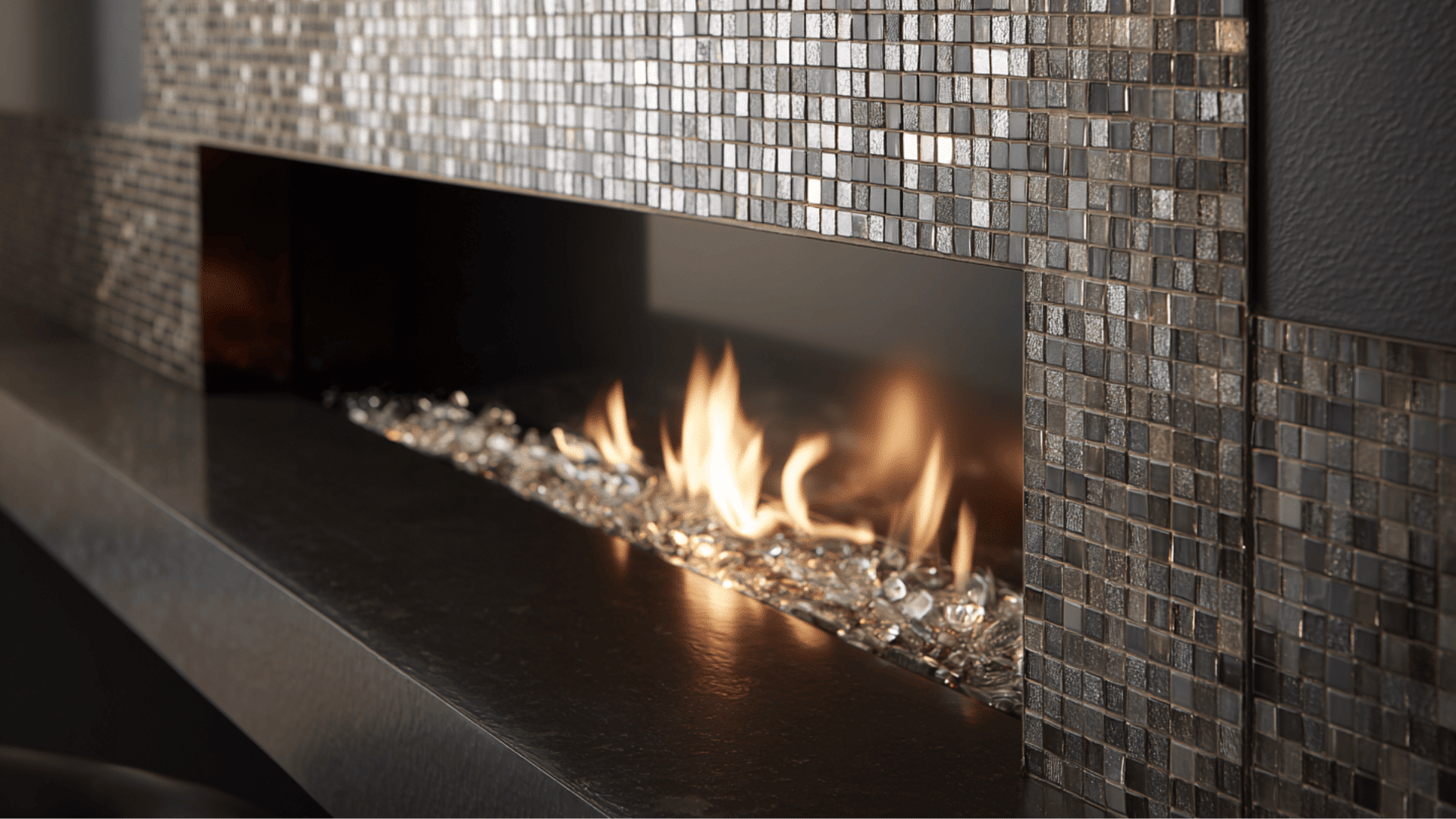 glass mosaic accent line