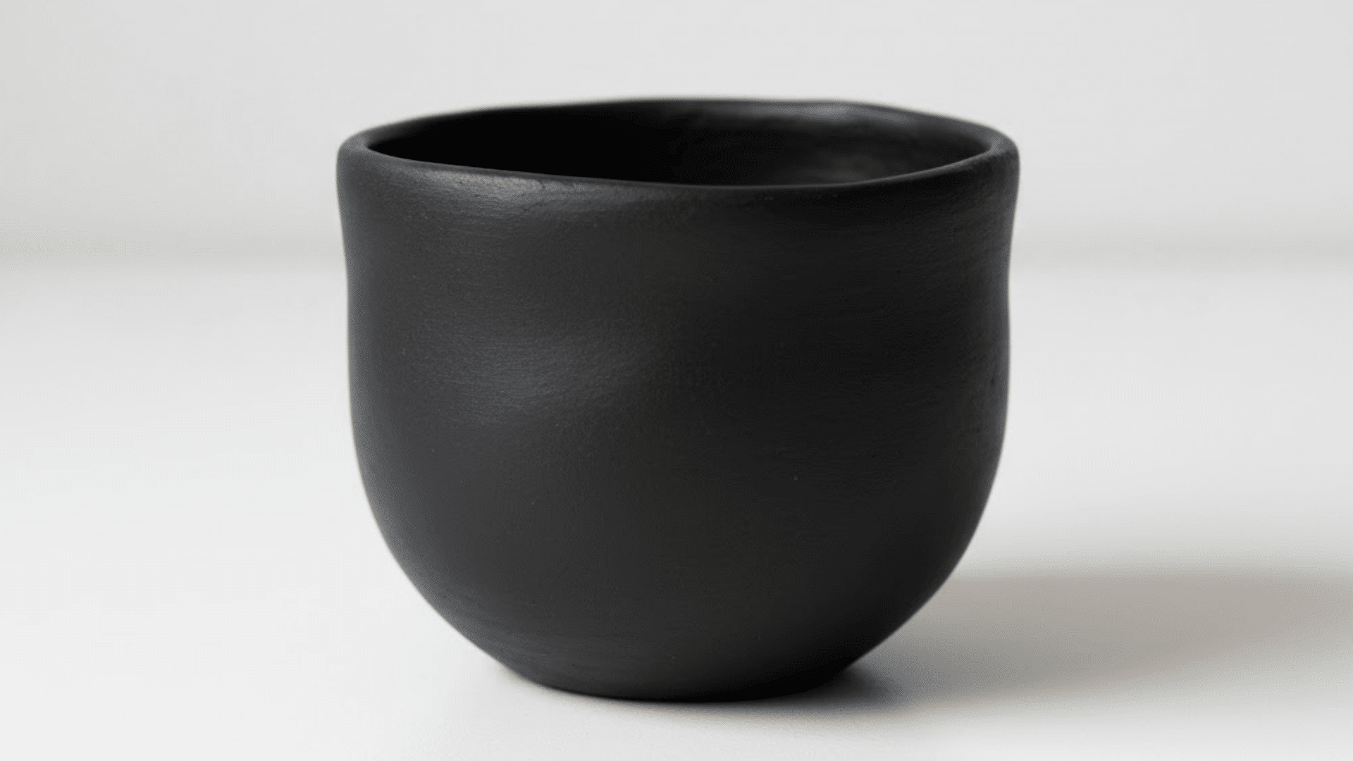matte black minimalist pot pinch pot ideas