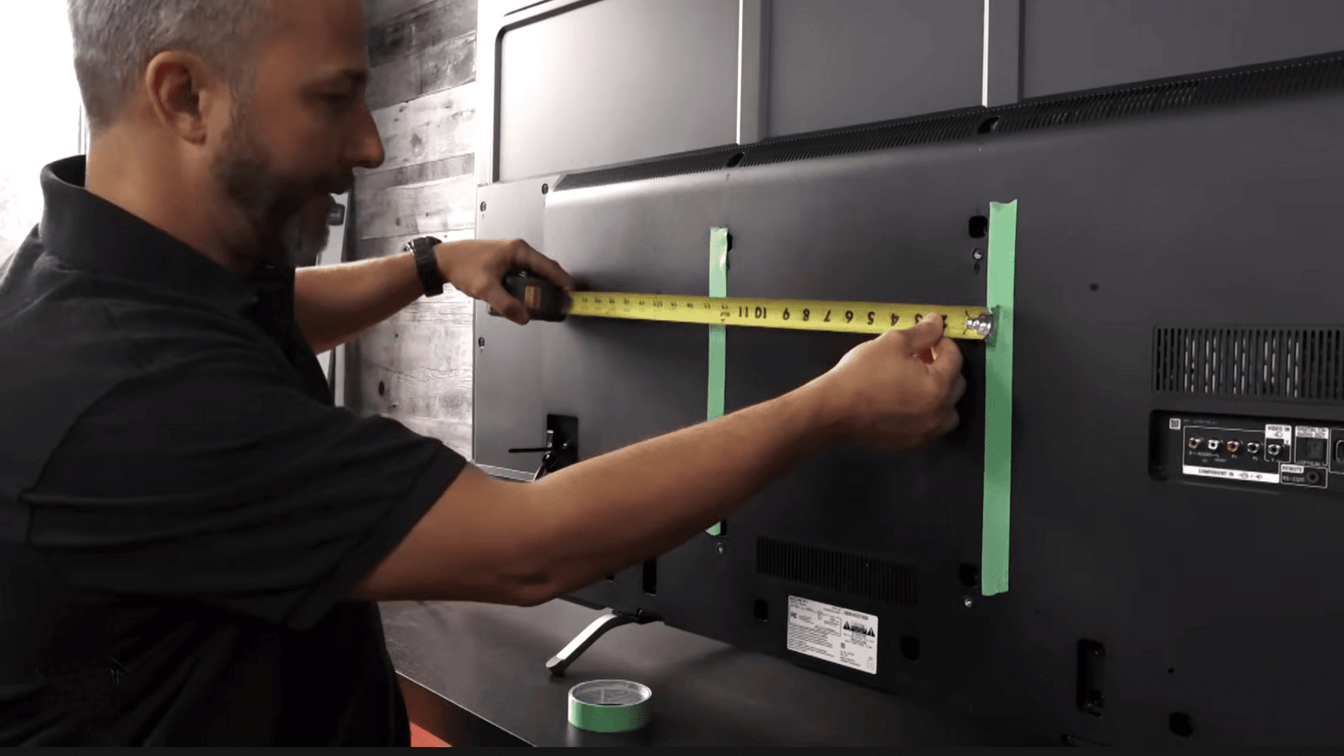 measure your wall tv and bracket