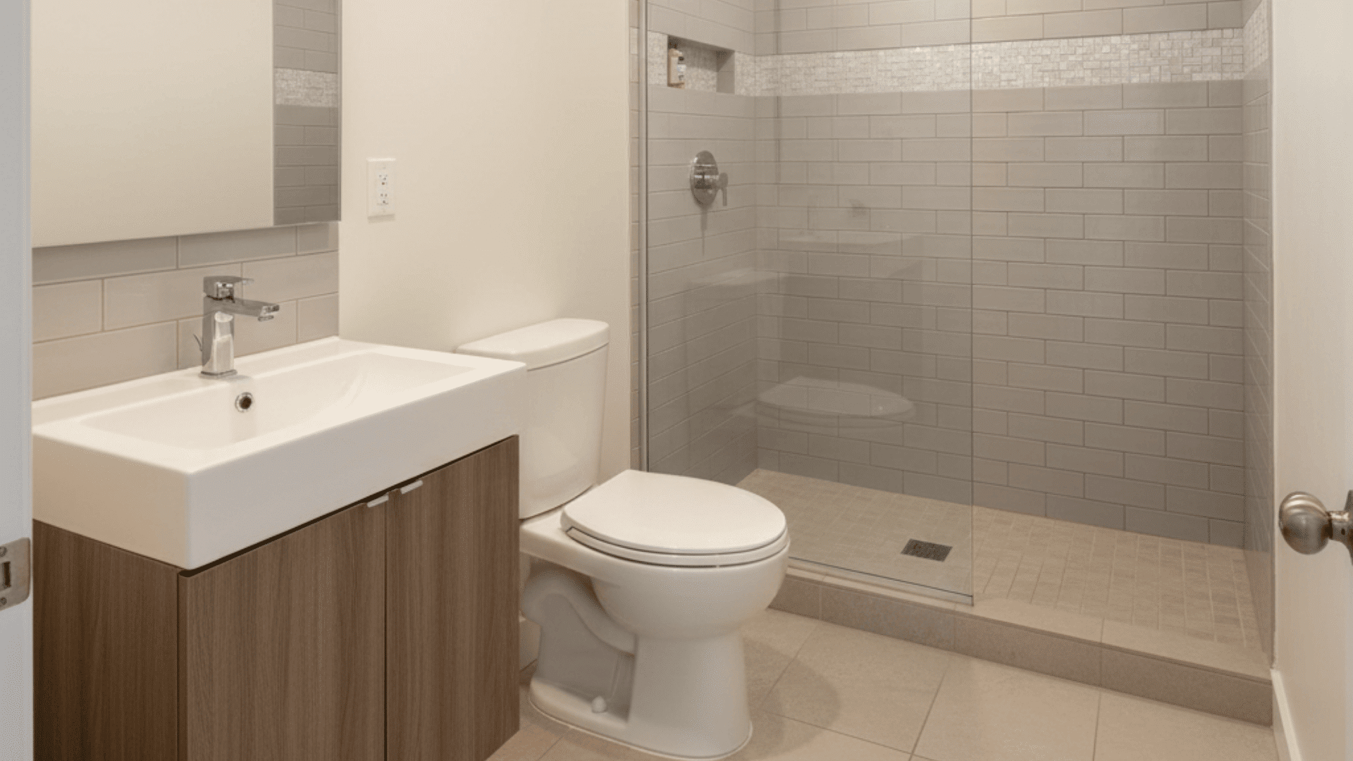 three quarter bathroom