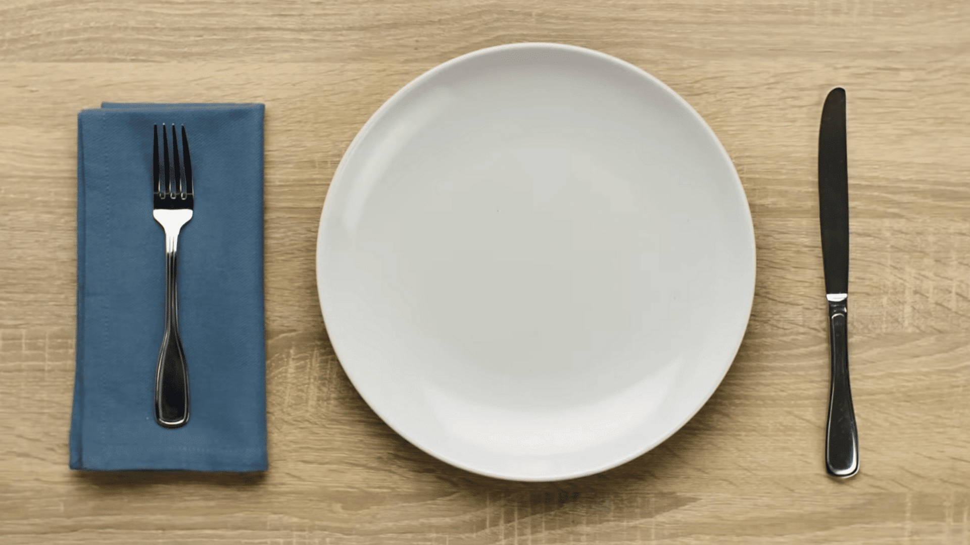 what is a basic table setting