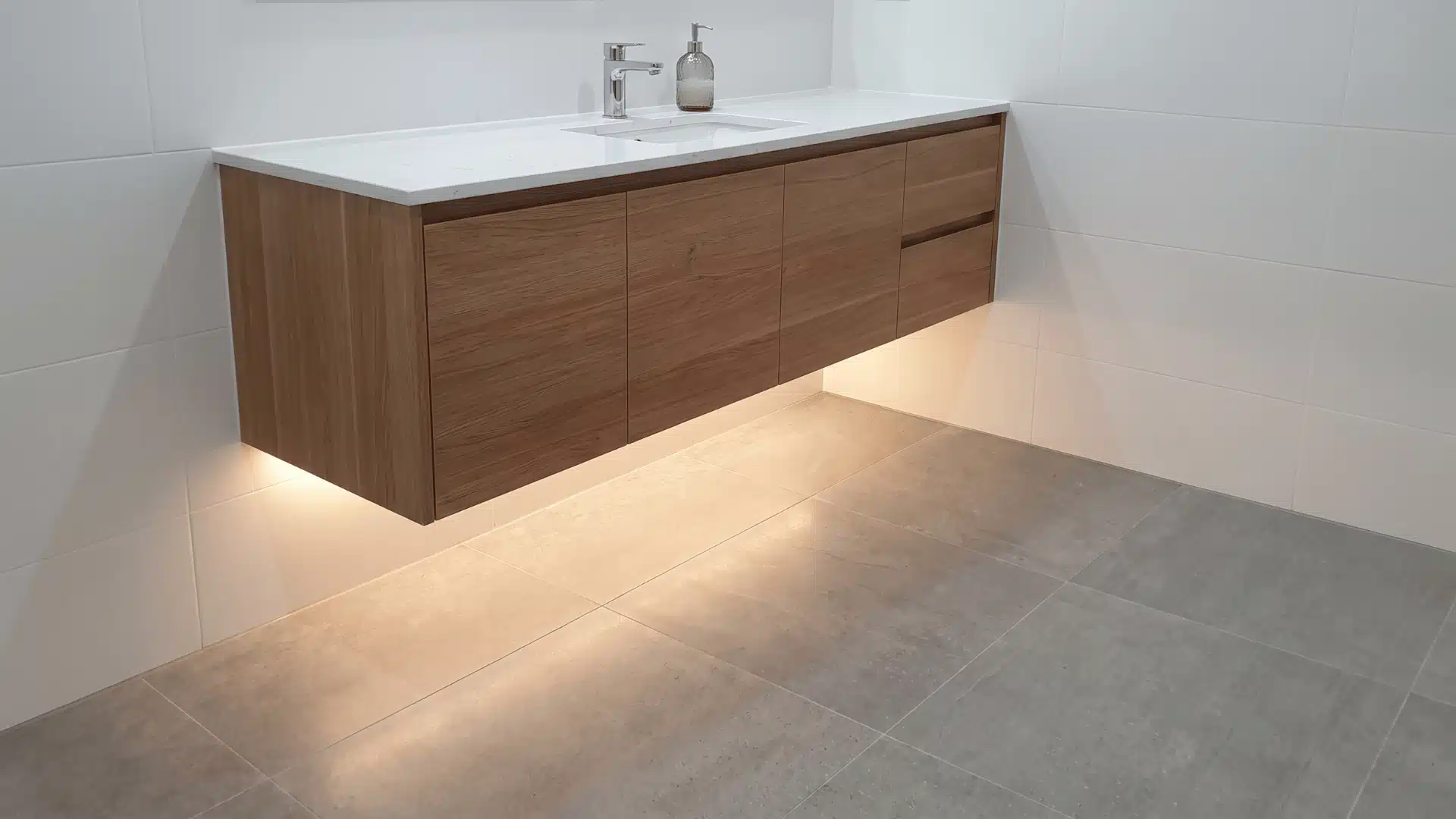 Floating bathroom vanity with open space below for easy cleaning